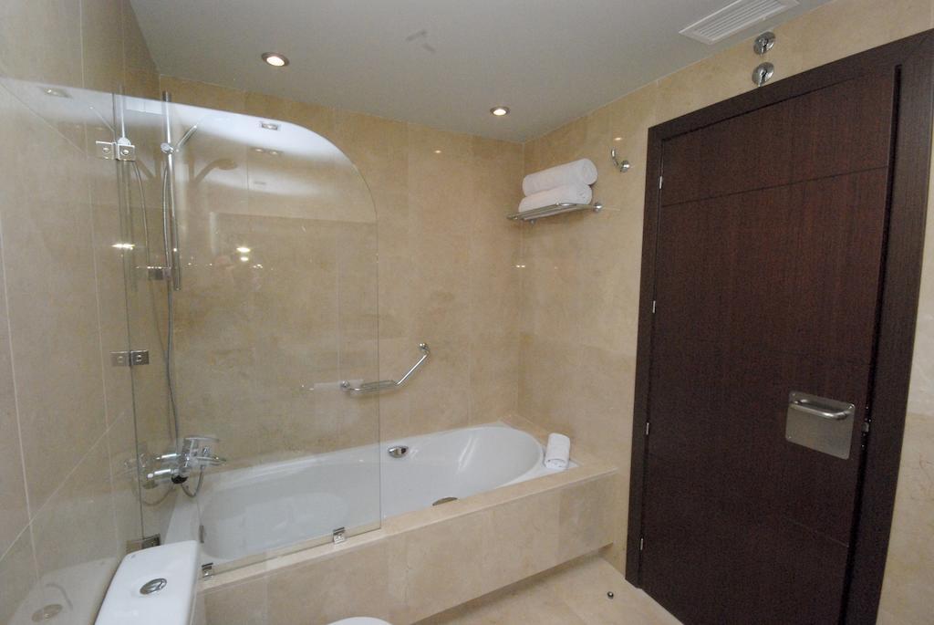 Hotel Los Penascales - Adults Only Las Rozas de Madrid Quarto foto