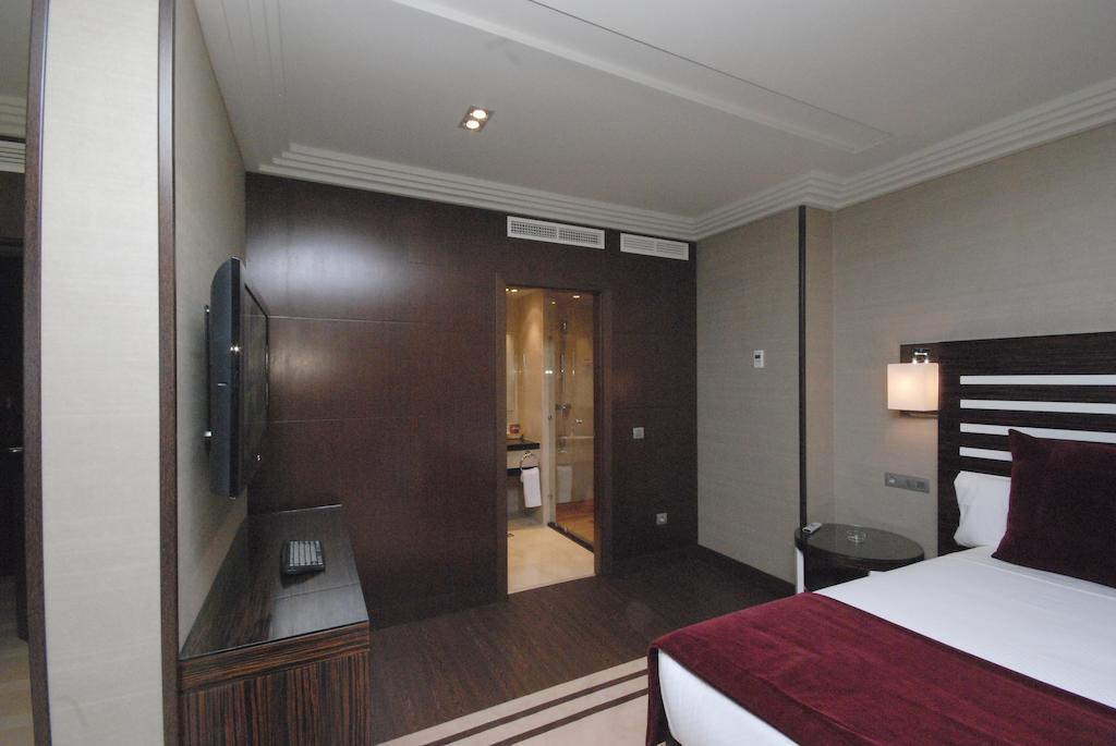 Hotel Los Penascales - Adults Only Las Rozas de Madrid Quarto foto